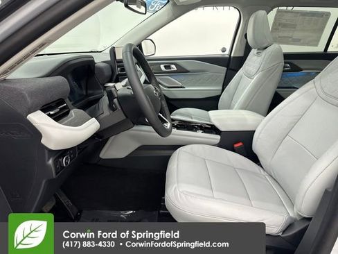 New 2026 Ford Explorer Platinum w/ LUX Leather Package image 28