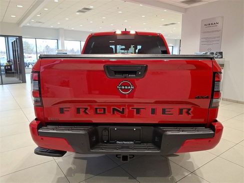 New 2026 Nissan Frontier SV w/ Tow Package image 8