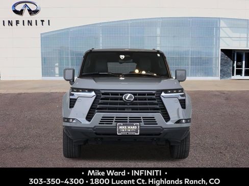 Used 2024 Lexus GX 550 w/ Accessory Package (Z1) image 9