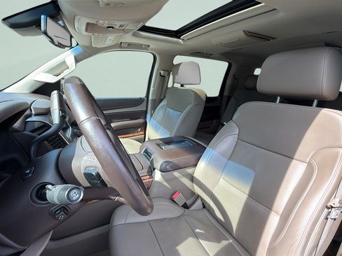 Used 2016 Chevrolet Suburban LTZ AWD/4WD image 25
