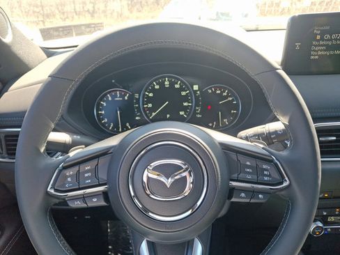 New 2025 MAZDA CX-5 Signature image 18