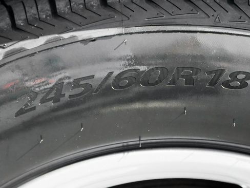 Used 2019 Ford Explorer XLT w/ Equipment Group 201A image 39