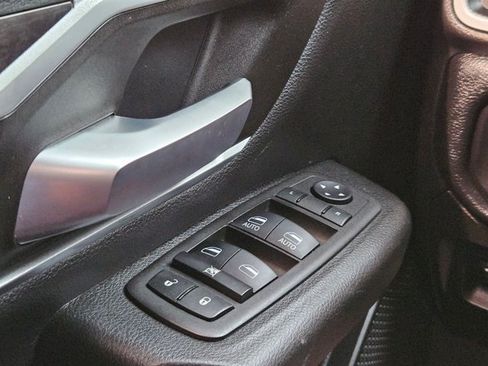 Used 2022 RAM 1500 Lone Star w/ Night Edition RWD image 16