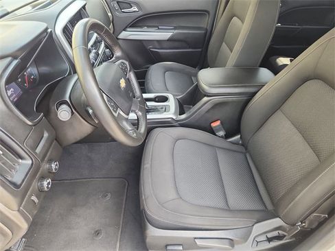 Used 2019 Chevrolet Colorado LT image 17