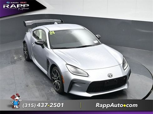 Used 2024 Toyota GR86 image 12