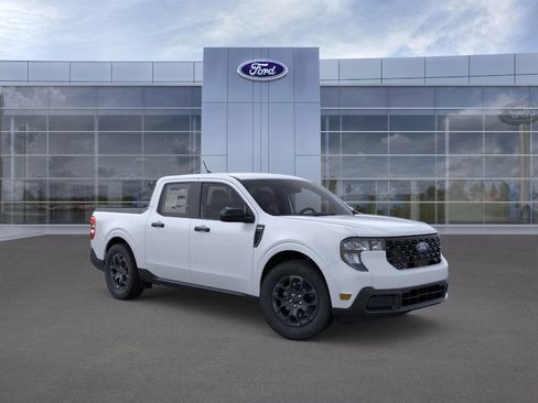 New 2026 Ford Maverick XLT w/ XLT Luxury Package FWD image 7