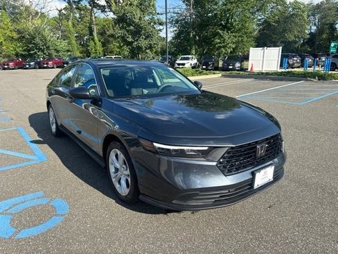 Used 2023 Honda Accord LX image 10