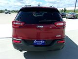 Used 2016 Jeep Cherokee Latitude image 4
