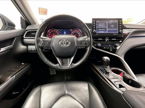 Used 2023 Toyota Camry XSE image 4