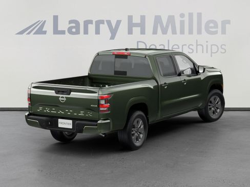New 2026 Nissan Frontier SV w/ Tow Package AWD/4WD image 5
