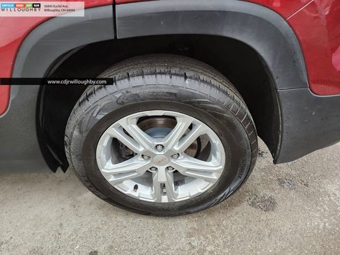 Used 2018 GMC Terrain SLE w/ Driver Convenience Package AWD/4WD image 37