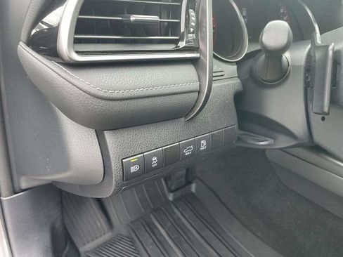 Used 2023 Toyota Camry XSE FWD image 19