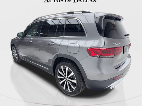 Used 2022 Mercedes-Benz GLB 250 image 10