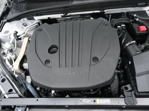 Used 2024 Volvo S60 B5 Core w/ Climate Package FWD image 38