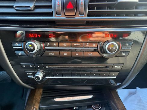 Used 2017 BMW X5 xDrive40e image 19