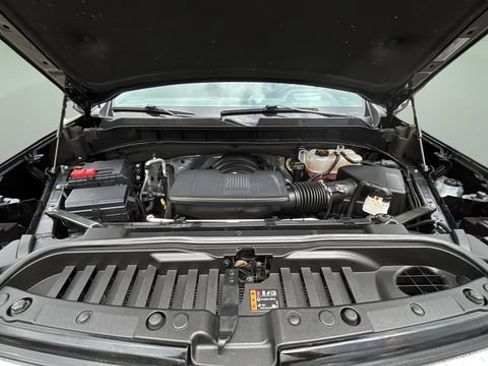 Used 2024 Chevrolet Silverado 1500 High Country w/ High Country Premium Package AWD/4WD image 33