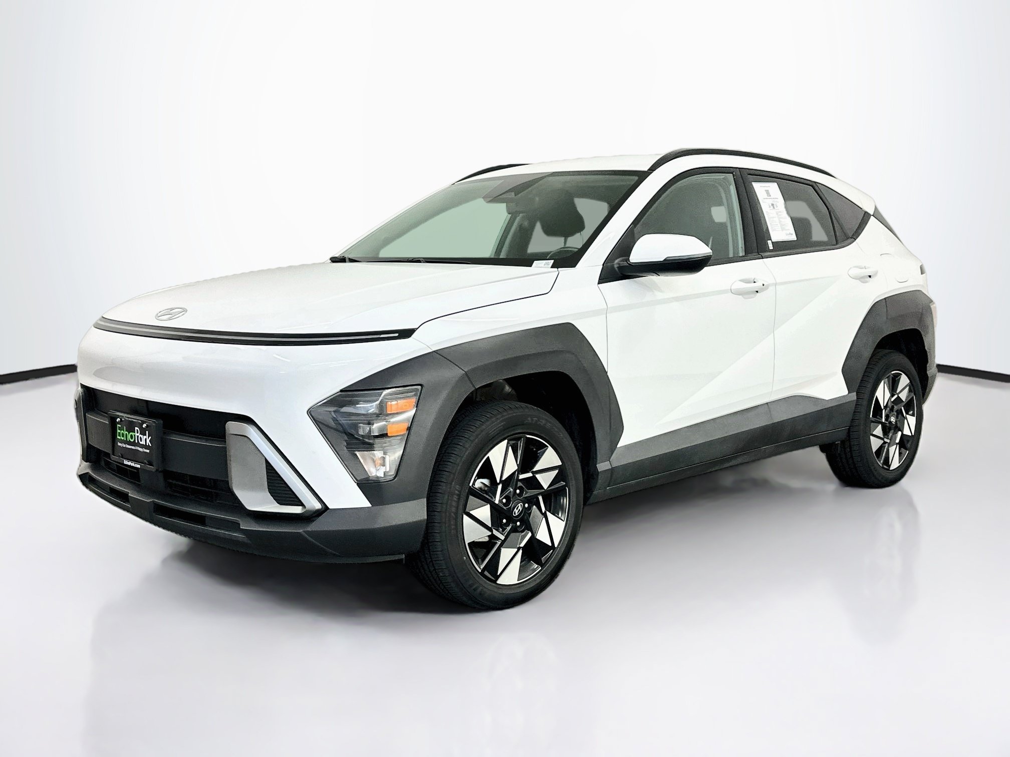Used 2025 Hyundai Kona SEL AWD/4WD image 3