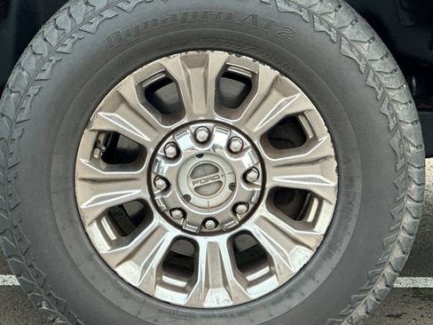 Used 2018 Ford F250 Lariat w/ Lariat Ultimate Package image 26