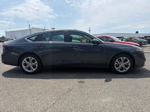 Used 2025 Honda Accord LX image 4