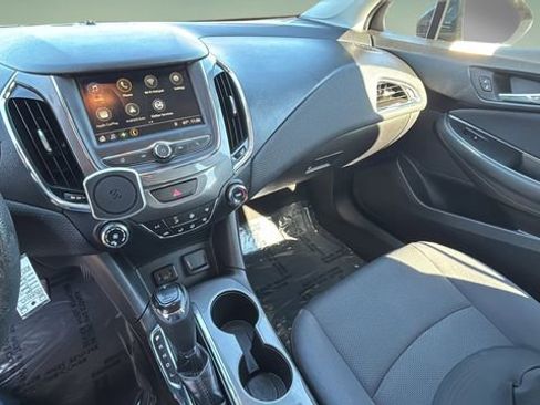 Used 2019 Chevrolet Cruze LS w/ LS Convenience Package image 24