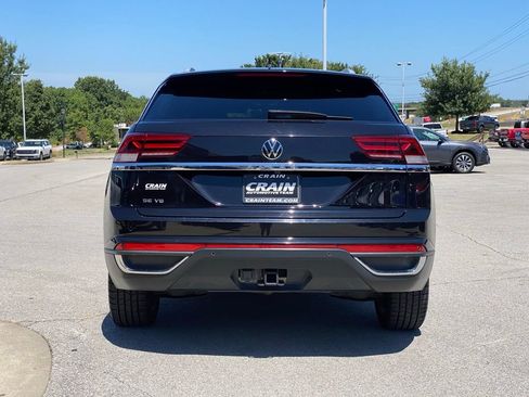 Used 2022 Volkswagen Atlas Cross Sport SE FWD image 6