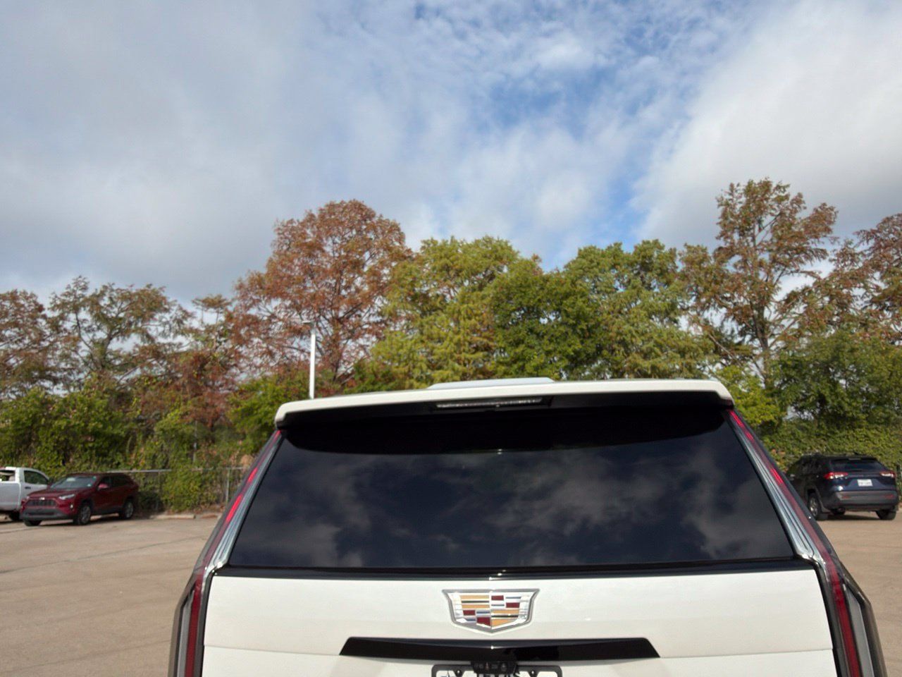 Used 2025 Cadillac Escalade Sport w/ LPO, Floor Liner Package AWD/4WD image 6