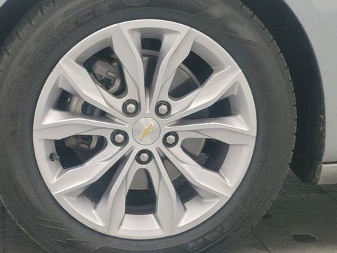 Used 2023 Chevrolet Malibu LT FWD image 31