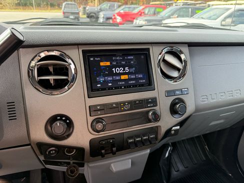 Used 2016 Ford F250 XLT w/ XLT Value Package image 29