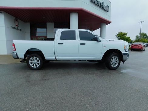 Used 2024 RAM 2500 Tradesman w/ Chrome Appearance Group image 9