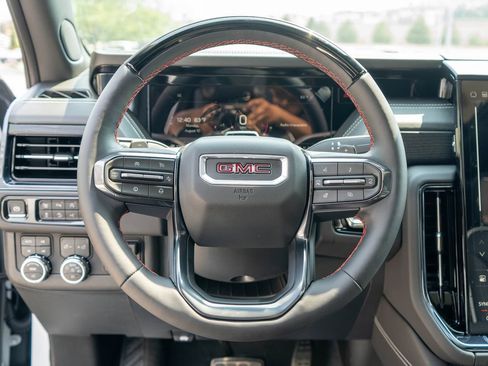 New 2026 GMC Yukon AT4 Ultimate AWD/4WD image 19