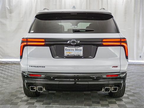 New 2026 Chevrolet Traverse RS w/ LPO, Floor Liner Package image 7