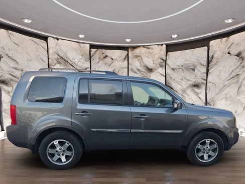 Used 2010 Honda Pilot Touring image 9