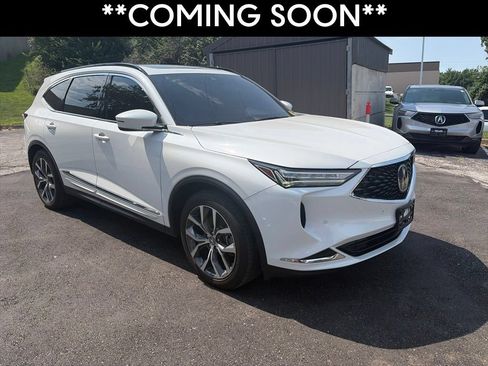 Used 2023 Acura MDX SH-AWD w/ Technology Package image 3