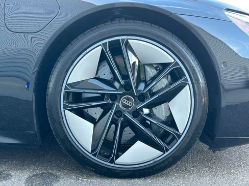 Used 2023 Audi RS e-tron GT w/ Ceramic Brake Package image 34