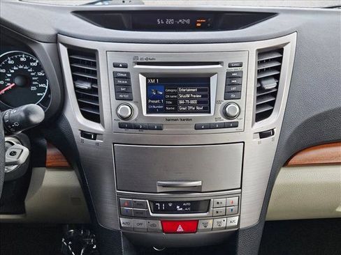 Used 2014 Subaru Outback 2.5i Limited image 13