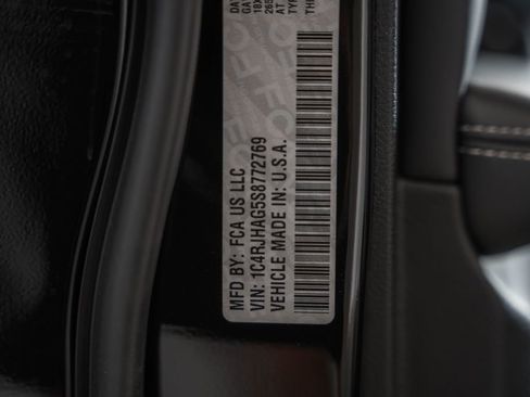 New 2025 Jeep Grand Cherokee Laredo X image 37