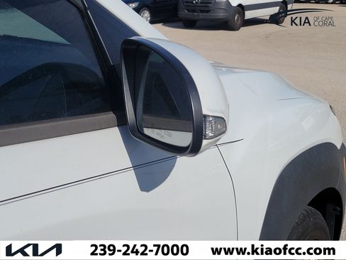 Used 2018 Hyundai Kona SEL w/ SEL Tech Package 02 FWD image 9