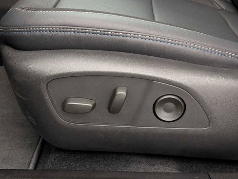 New 2026 Chevrolet Equinox EV LT image 17