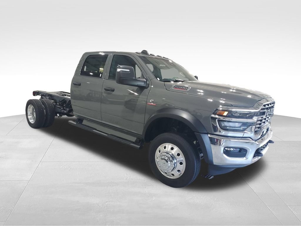 New 2026 RAM 5500 Tradesman AWD/4WD image 7