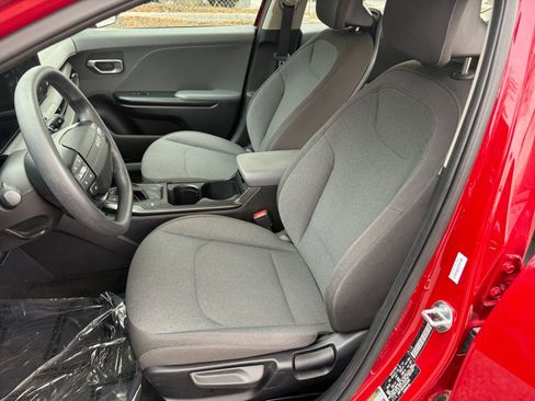 Used 2025 Kia K4 LXS image 21