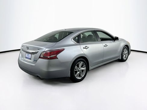 Used 2013 Nissan Altima 2.5 SL w/ Technology Pkg image 5