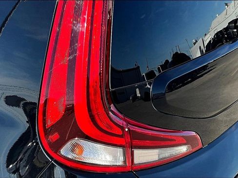 Used 2021 Kia Soul Turbo image 40