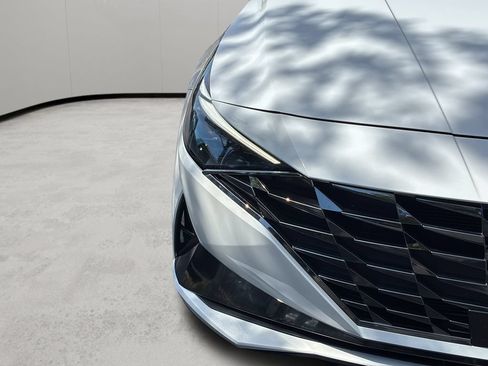 Certified 2023 Hyundai Elantra Limited FWD image 45