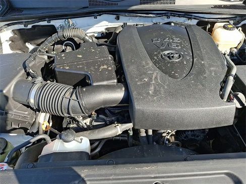 Used 2019 Toyota Tacoma TRD Off-Road image 28