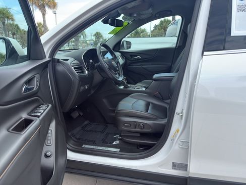 Used 2022 Chevrolet Equinox Premier FWD image 14