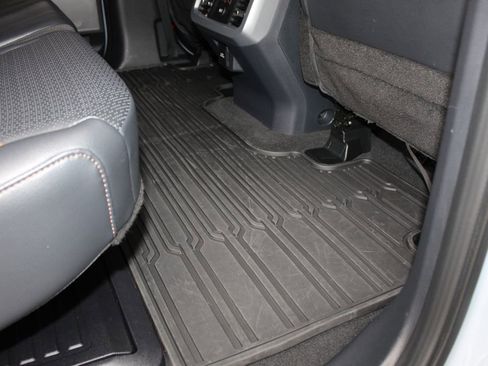 Used 2025 Ford F250 Lariat w/ FX4 Off-Road Package AWD/4WD image 58