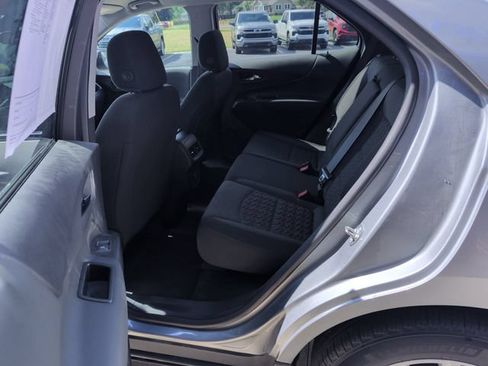 Used 2024 Chevrolet Equinox LT FWD image 23