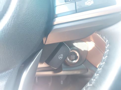 Used 2020 Subaru Outback Touring AWD/4WD image 23