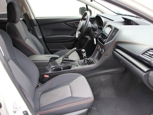 Certified 2023 Subaru Crosstrek 2.0i Premium image 33