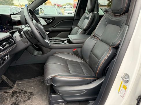 New 2025 Lincoln Aviator Black Label image 19